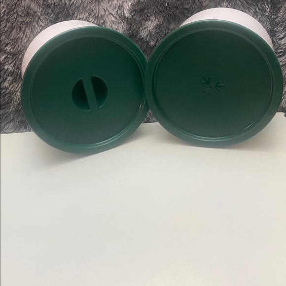 NIB Tupperware one touch Green and White Containers - Picture 15 of 16